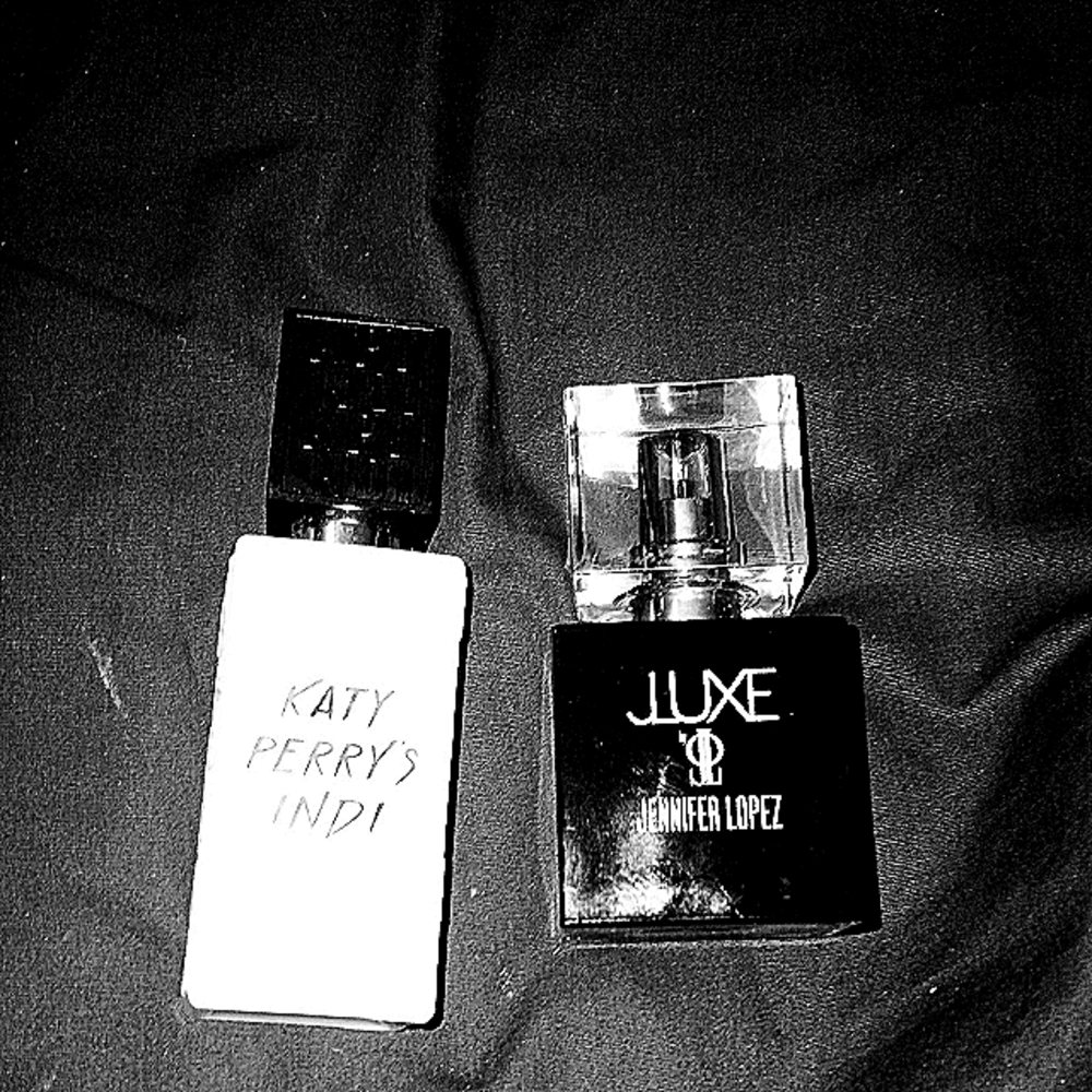 Katy perry indi and jlux by JLO. They smell good!